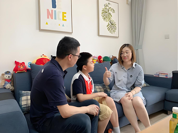 中升智学AI：家校协同育人透明化升级