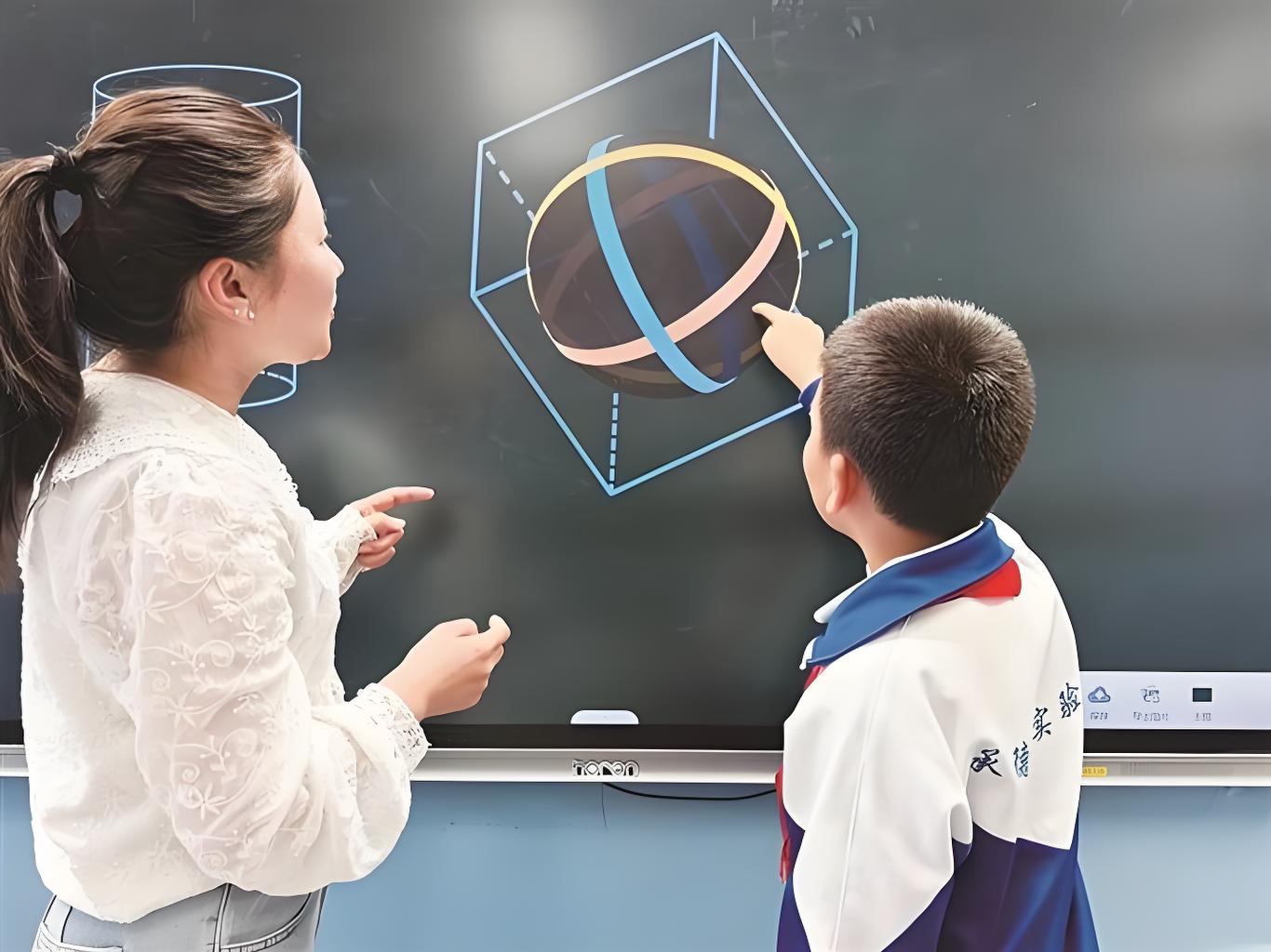 AI 数字化赋能小初高全学段教学管理，重构新时代 K12 教育新模式